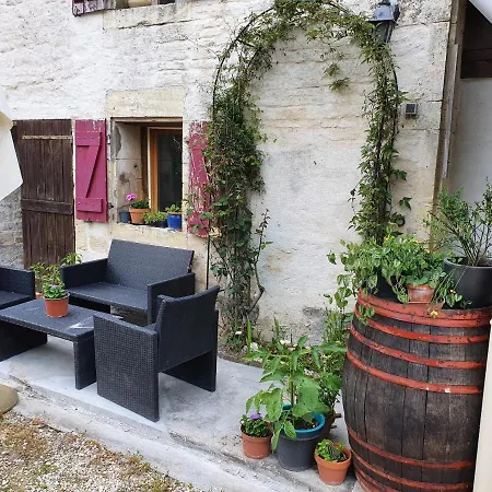 La Fontenelle Meuble T2 * Sainte-Severe