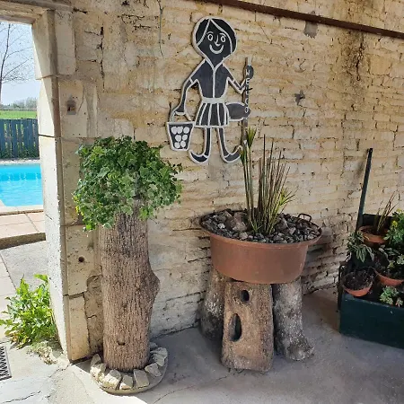 La Fontenelle Meuble T2 Sainte-Severe